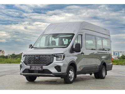 Transit Premium 18 chỗ